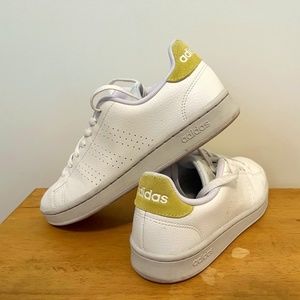Adidas Women's Advantage Shoe, 8.5 / White/White/Pulse Yellow